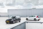Volvo V40 T2 Inscription 2016 года (WW)